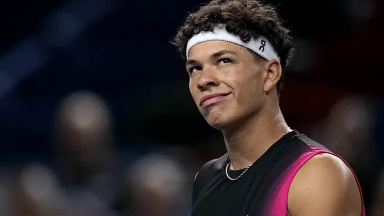 Шелтон обыграл де Минора и пробился в полуфинал «Мастерса» в Канаде