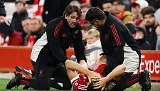 Леони пропустит около года из-за разрыва крестообразных связок