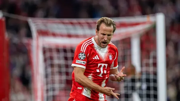 Кейн забивает и задает новый стандарт в «Баварии»