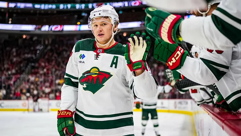 Капризов теряет позиции: россиянин опустился в гонке снайперов НХЛ