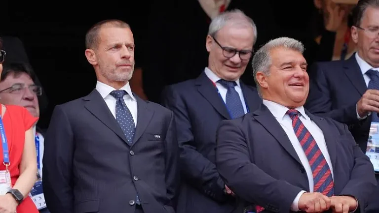 УЕФА согласился дать «Барселоне» дополнительное время для подготовки