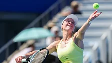 Соболенко победила Самсонову в матче WTA-1000