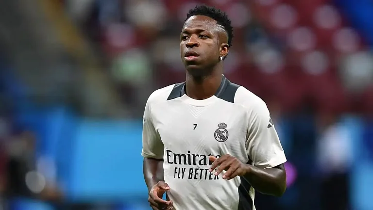 Саудовская лига отложила трансфер Винисиуса этим летом