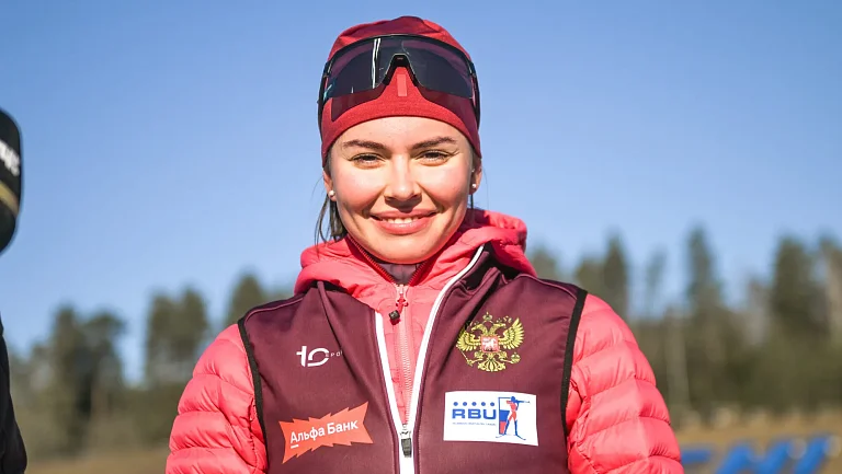 Метеля выиграла масс-старт на Кубке клубного биатлона в Ханты-Мансийске