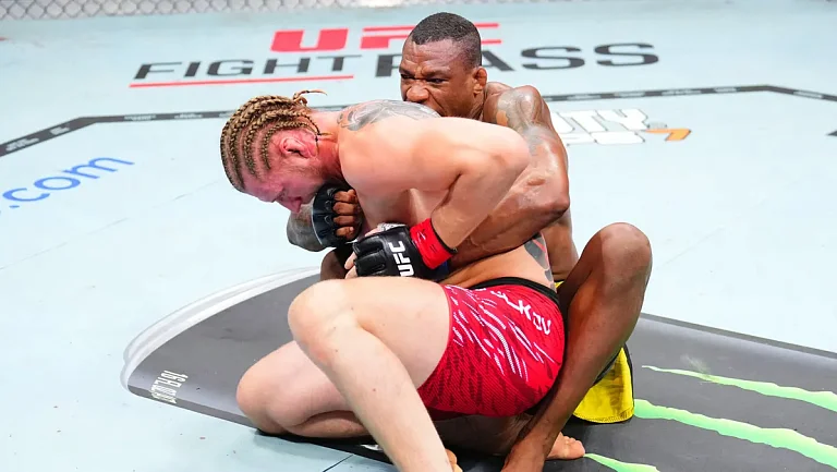 Камару Усман высказался о победе Волкова в бою с Алмейдой