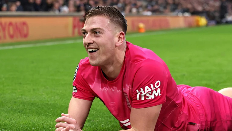 Делап выбирает: титул или статус главного форварда в новом клубе