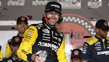 Блэни отвергает сравнения с Эрнхардтом после «Дайтоны»