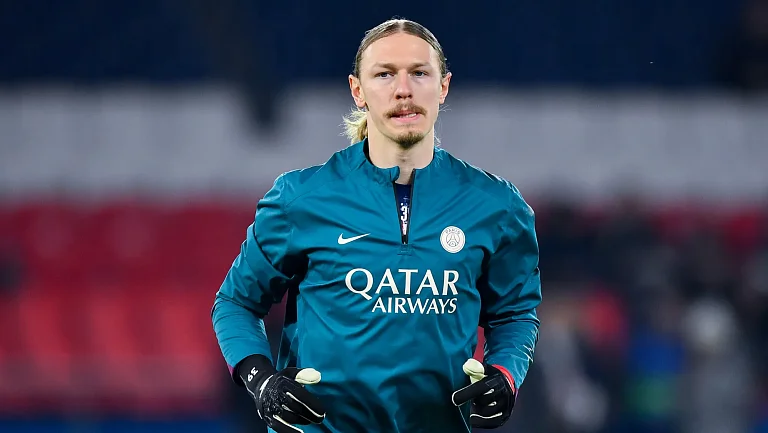 ПСЖ может продать Сафонова уже этой зимой