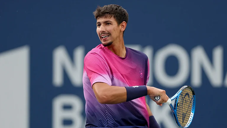 Русский теннисист Попырин выбыл из турнира в Аделаиде, проиграв Опелке