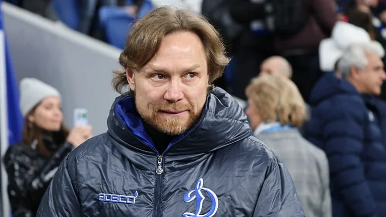 Валерий Карпин недоволен работой Сухого в матче «Динамо» и «Зенита»