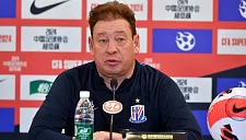 «Шанхай» под руководством Слуцкого одержал разгромную победу в чемпионате Китая