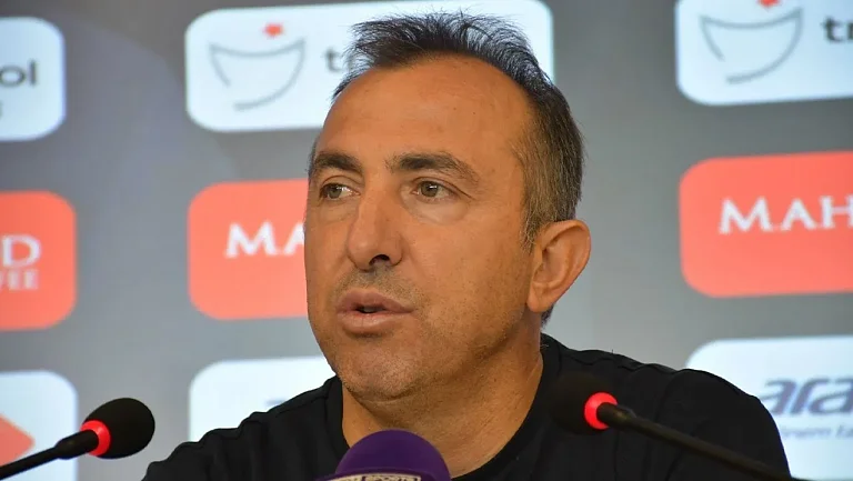 Учар объяснил поражение «Коньяспора» от «Галатасарая»