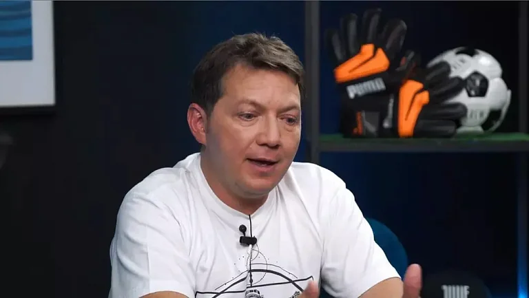 «Морено — не позёр, а мужик»: Черданцев оценил поступок тренера «Сочи»