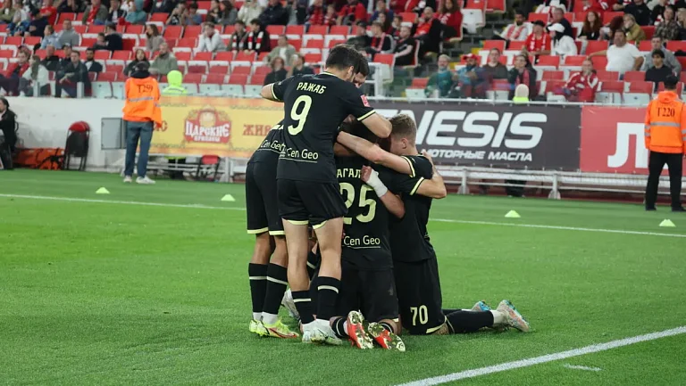 «Динамо» Махачкала в серии пенальти обыграло «Спартак» в Кубке России