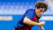 Ян Вирджили остужает слухи о своем уходе из «Барселоны» 