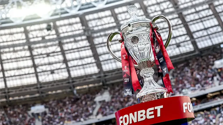 «Локомотив» и ЦСКА оштрафованы за поведение болельщиков в Кубке России