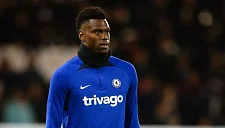 Бенуа Бадьяшиль — в шорт-листе «Марселя» на усиление обороны