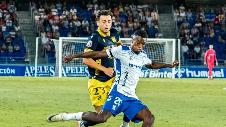 «Тенерифе» обыграл «Понтеведру» со счетом 2-0