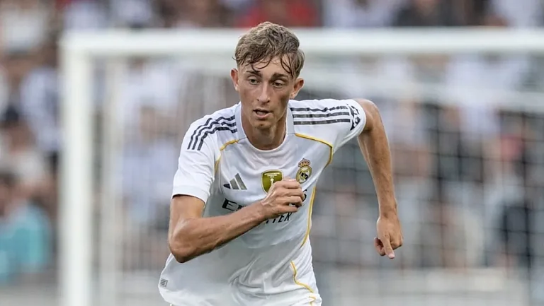 Болельщики назвали Дина Хёйсена лучшим новичком «Реала»