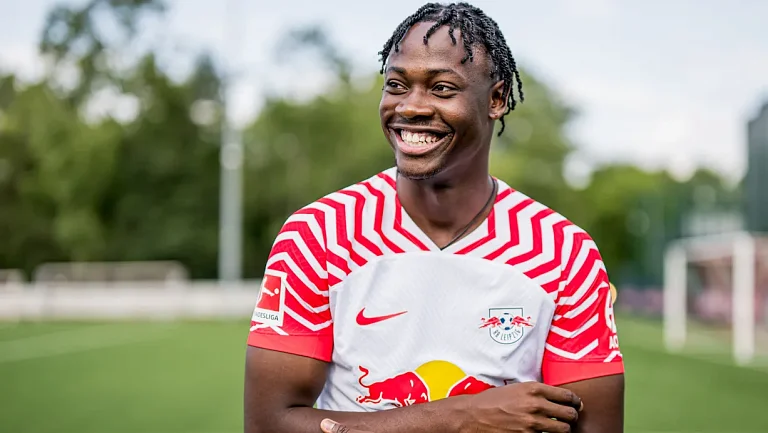 Битшиабу останется в «Лейпциге» до 2029: ставка на молодежь и мощь