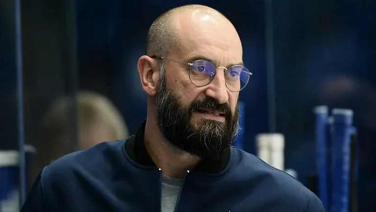 Защитник «Северстали» о стиле игры Козырева: «Я не видел такого хоккея»