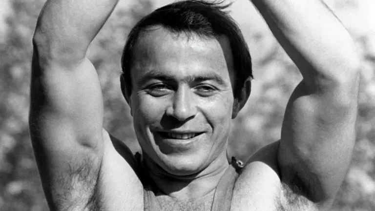 Умер олимпийский чемпион по тяжелой атлетике Мухарбий Киржинов