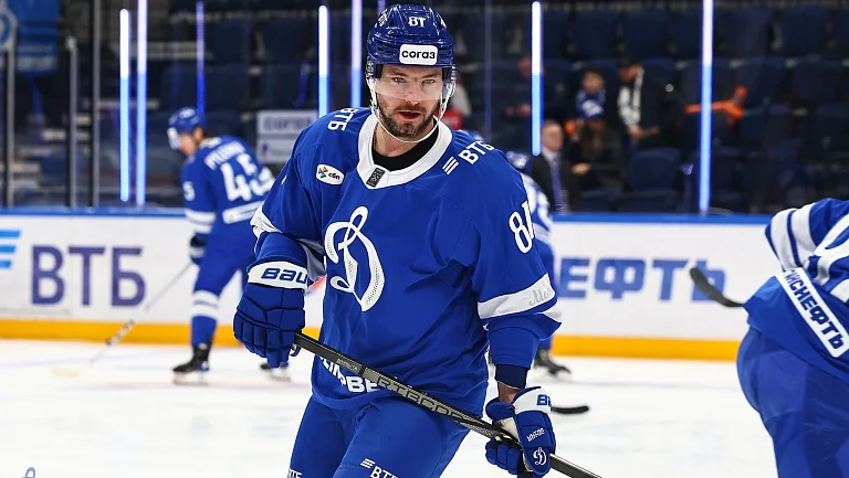 Александр Бурмистров подписал контракт с «Шанхай Дрэгонс»