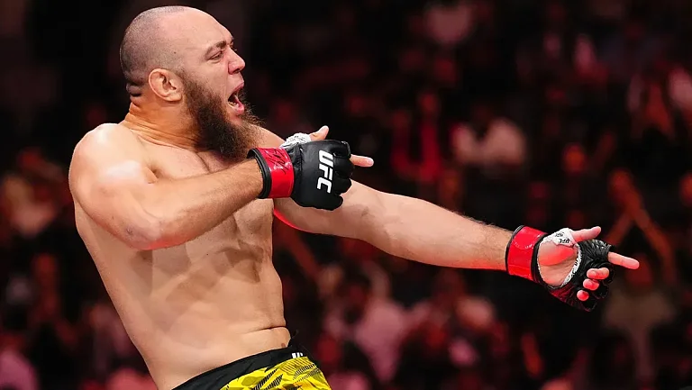 Российский бразилец из UFC сразится с соперником, родившимся без ног