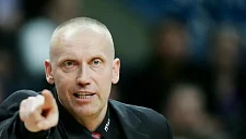 Куртинайтис извинился перед греческими журналистами за отказ от общения