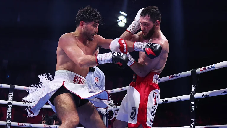 Шумков считает поражение россиянина Муртазалиева в Англии несправедливым