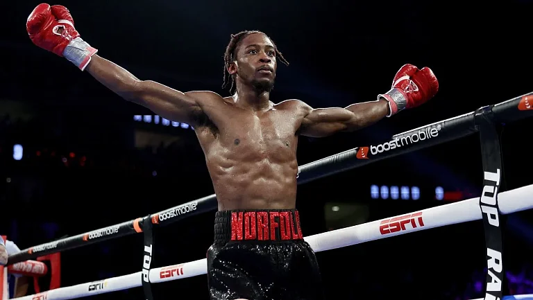 Кейшон Дэвис приостанавливает карьеру на год