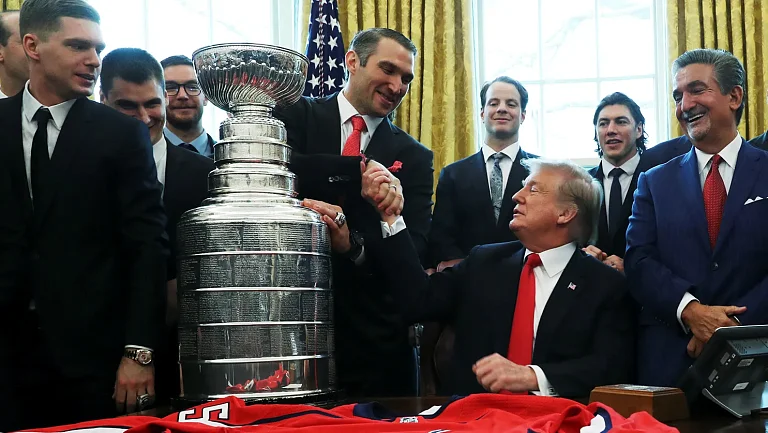 Кузнецов хочет поделиться эмоциями от встречи с Трампом: Он крутой мужик