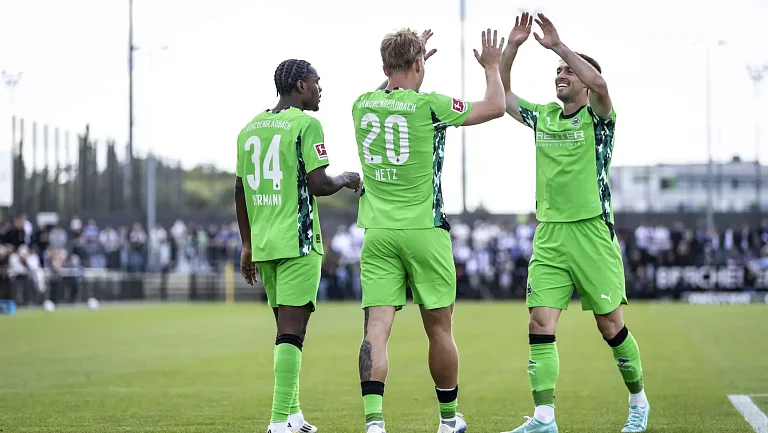 «Шальке 04» потерпел поражение от «Боруссии» в товарищеском матче