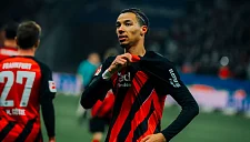 «Ливерпуль» и «Челси» соревнуются за талантливого Экитике