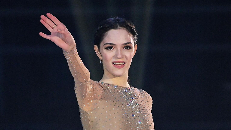 Фигуристка Медведева анонсировала серьёзную операцию на обеих ногах