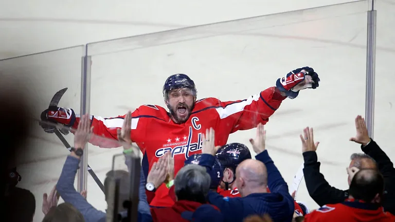 Теннисистка Кудерметова об Овечкине: «Это легенда, ни с кем не сравним»