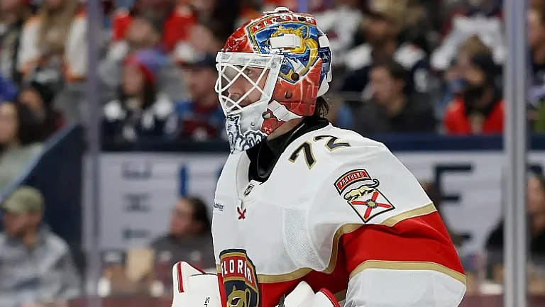 Российский голкипер Бобровский обновил личный рекорд и вошел в историю НХЛ