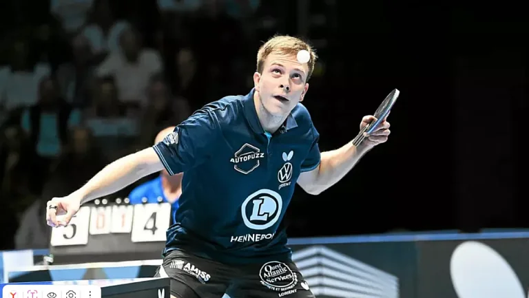 Сидоренко не смог пройти француза Лебрена на турнире по настольному теннису