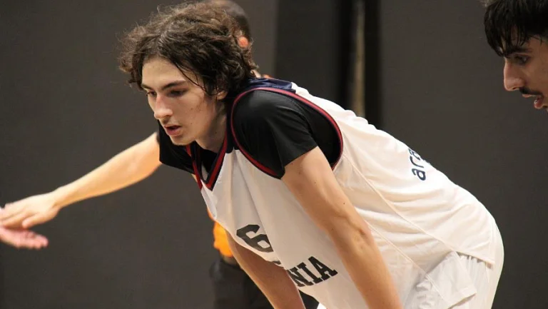 Александр Савков продолжит карьеру в «Сарагосе»

