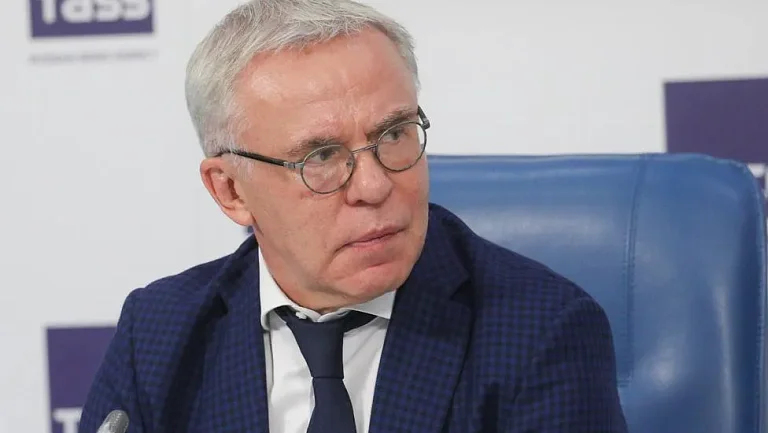 Фетисов рассказал, сможет ли Ларионов подготовить СКА к плей-офф КХЛ