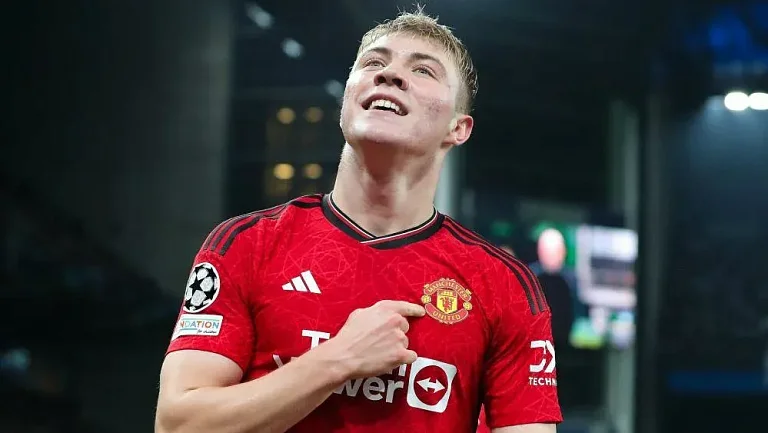 «Манчестер Юнайтед» отправит Хёйлунда в аренду или на продажу