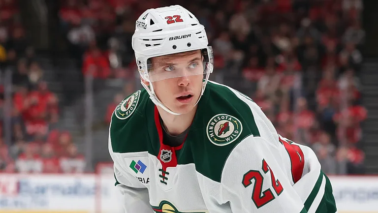 Гол Юрова и передача Тарасенко не помогли «Миннесоте» победить «Виннипег»