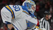 Третьяк поддержал вратаря «Блюз», попытавшегося унести шайбу после гола Овечкина