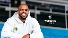 Нмеча забивает решающий пенальти и дарит «Лидсу» победу