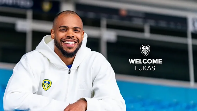 Нмеча забивает решающий пенальти и дарит «Лидсу» победу