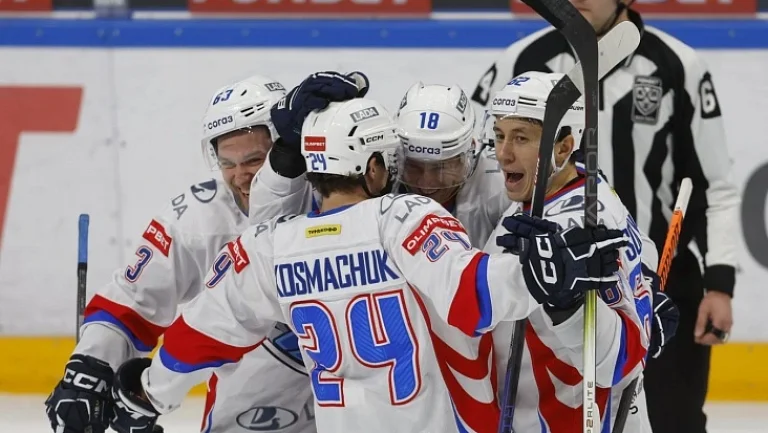 «Лада» разгромила «Адмирал» в первом матче Кубка Минска