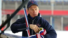 Быков поделился эмоциями от игры против Гретцки