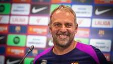 Ханси Флик прокомментировал поражение «Барселоны» от «Севильи»