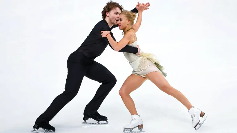 Фигуристка Миронова выступила в произвольном танце с травмой на Гран-при России