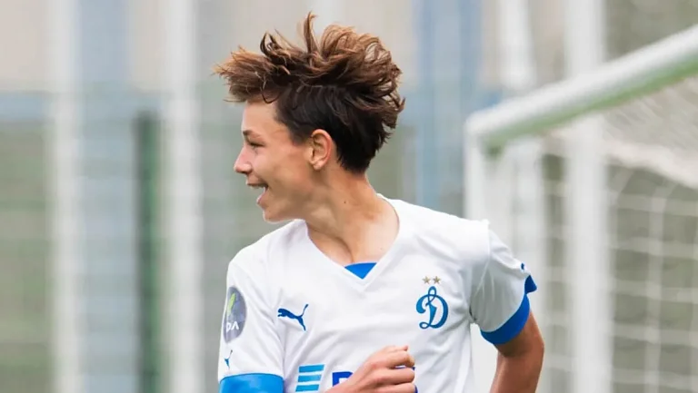 Сын хоккеиста Ковальчука будет играть за юношескую команду «Герты»